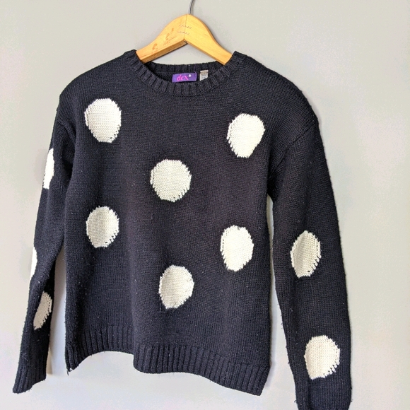 Black sweater with white polka dots - Picture 1 of 3